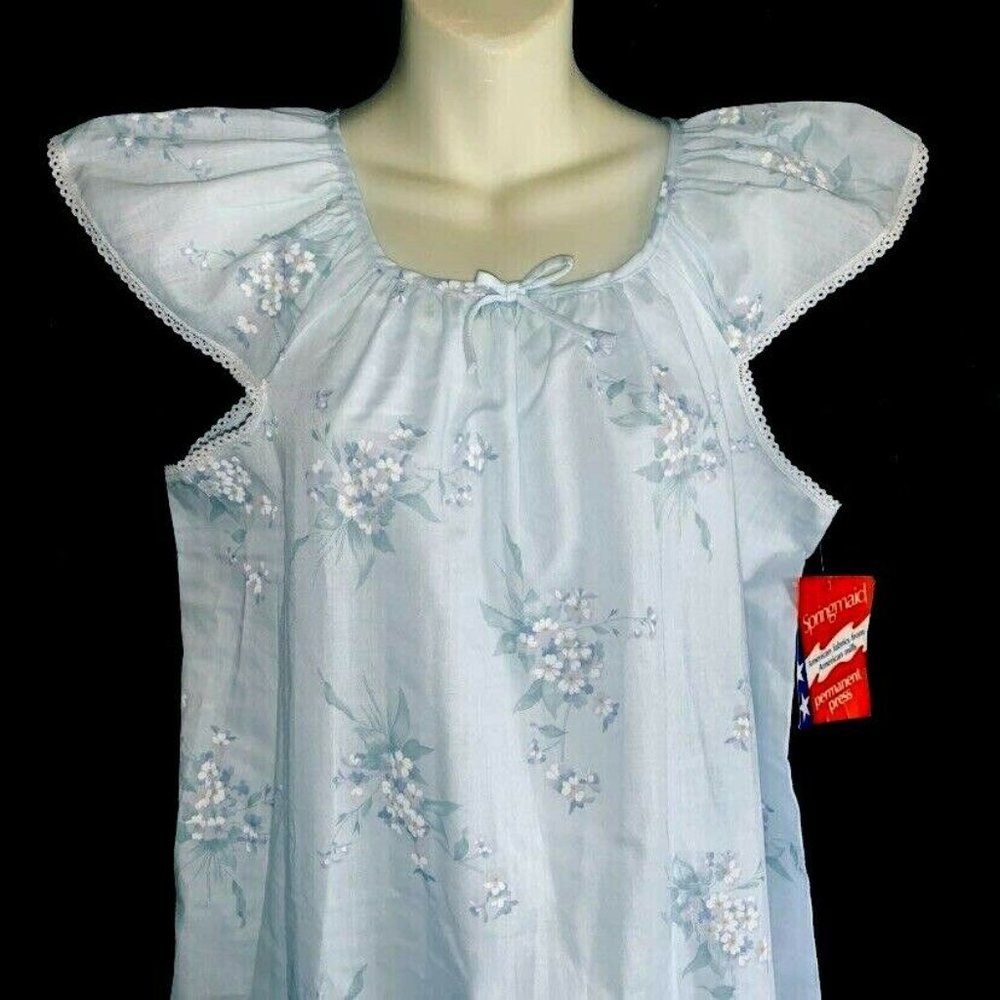 NOS Vintage Long M Nightie Kodel Light Blue Floral